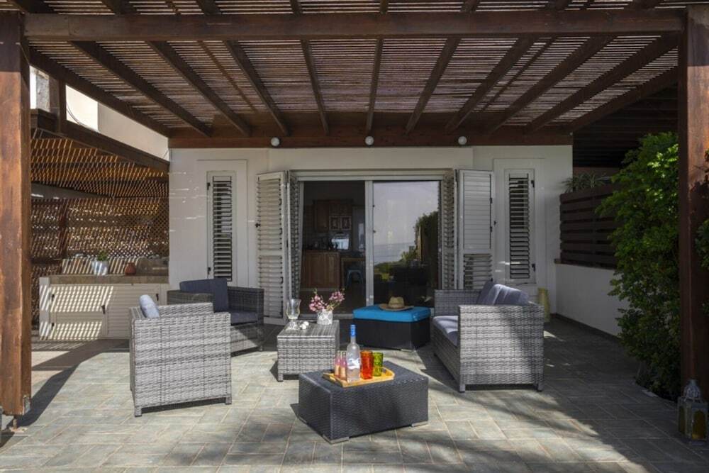 Кити: Villa for Rent in Larnaca 101