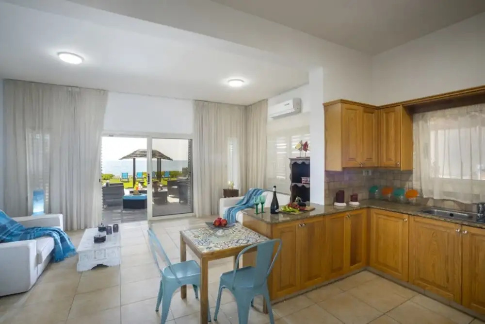 Кити: Villa for Rent in Larnaca 101