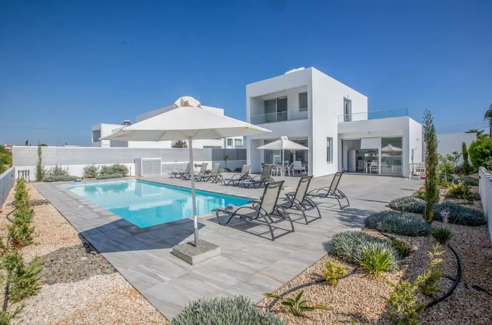 Протарас: Villa for Rent in Protaras 1225