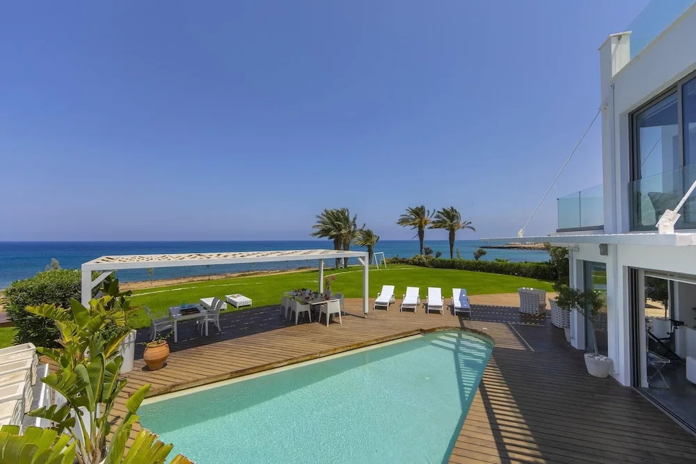 Протарас: Villa for Rent in Protaras 1225