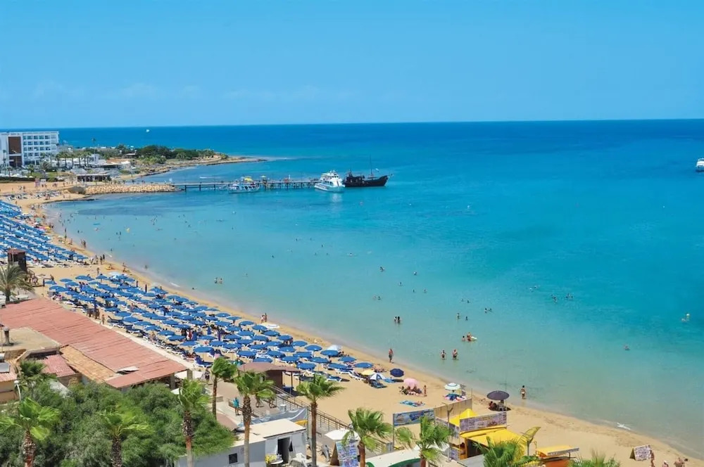 Протарас: Villa for Rent in Protaras 1225