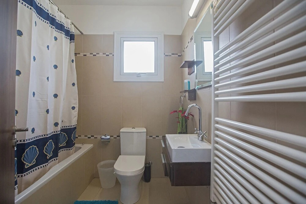 Паралимни: Cyprus Villa Near the Beach, Paralimni Villa 1198