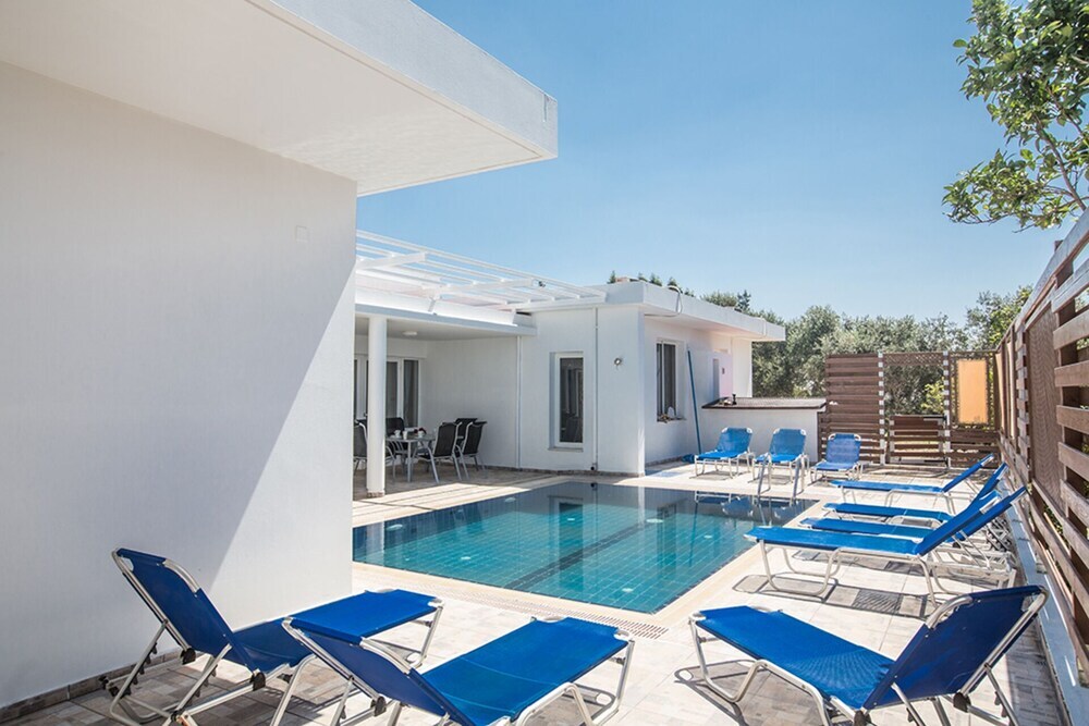 Айя-Напа: Villa for Rent in Ayia Napa 1201