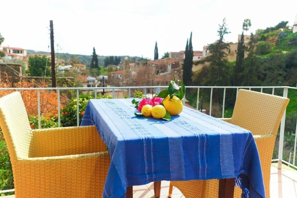 Точни: Vasilikos Traditional 2br Apartments