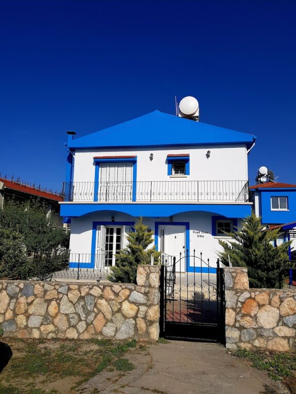 Алсанджак: Fruit Tree Villa 3 Double Bedrooms With Spectacular Mountain Sea View