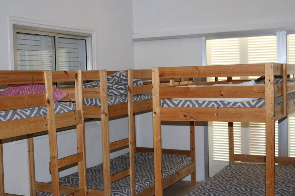 Никосия: Costas Hostel Action 2