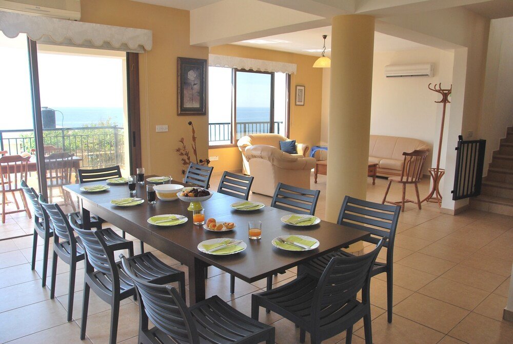 Помос: Pomos Villa - Only 50m to the Sea, Picturesque - Tranquil Area, Paphos