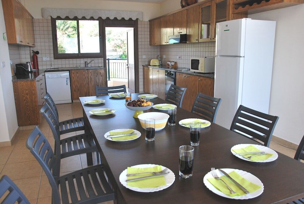 Помос: Pomos Villa - Only 50m to the Sea, Picturesque - Tranquil Area, Paphos