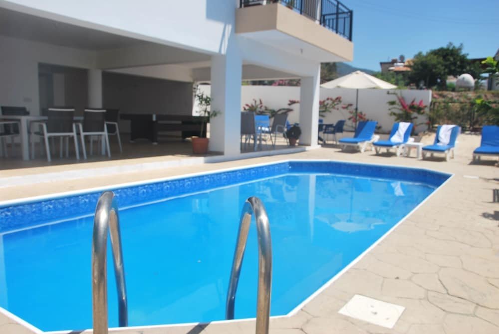 Помос: Pomos Villa - Only 50m to the Sea, Picturesque - Tranquil Area, Paphos