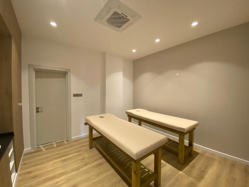Авгору: Отель Courtyard Long Beach Holiday Resort