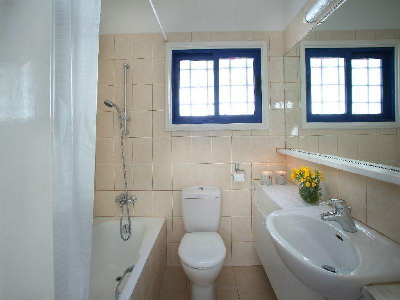 Протарас: Villa Julie