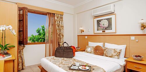 Алсанджак: Almond Holiday Village