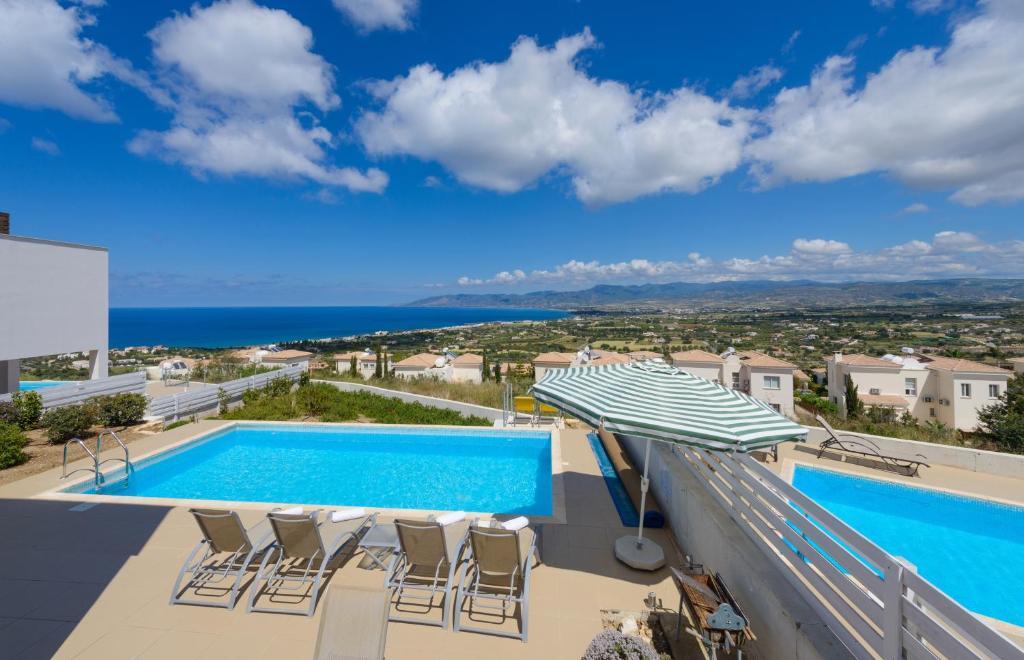 Нео Хорио: Esprit Villa 21
