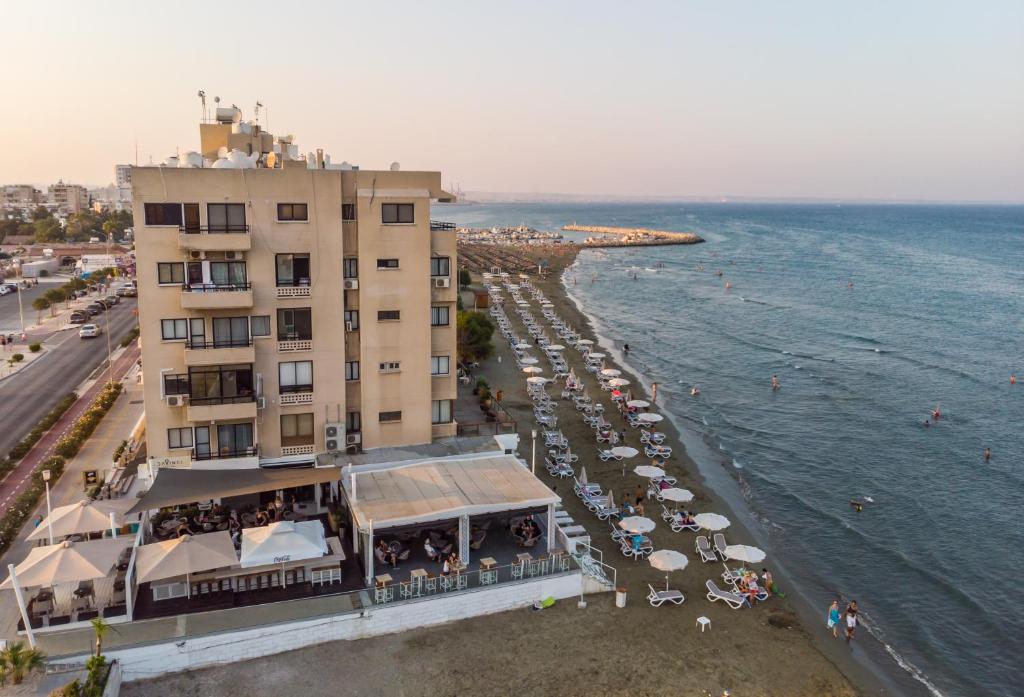 Ларнака: Lazuli Beach Apartment 209