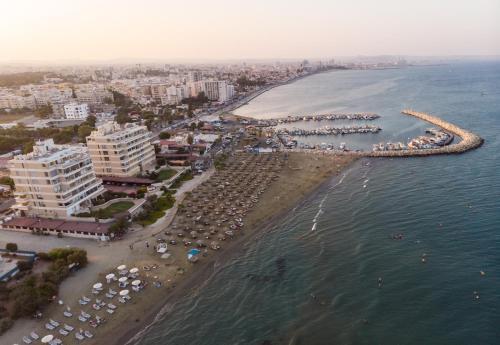 Ларнака: Lazuli Beachfront Apartment 144