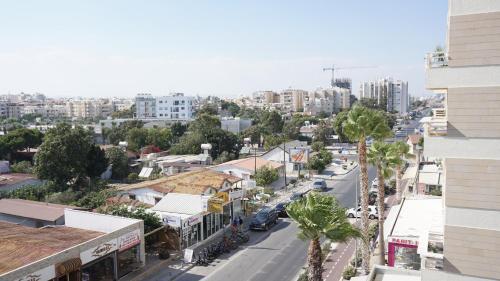 Ларнака: Lazuli Beachfront Apartment 144
