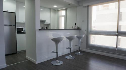 Ларнака: Lazuli Beachfront Apartment 144