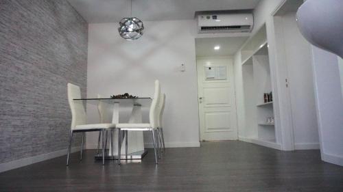 Ларнака: Lazuli Beachfront Apartment 144