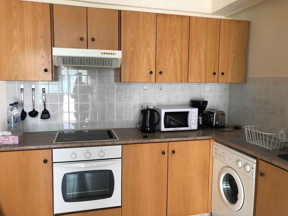 Ларнака: 1 Bedroom Apartment near Beach