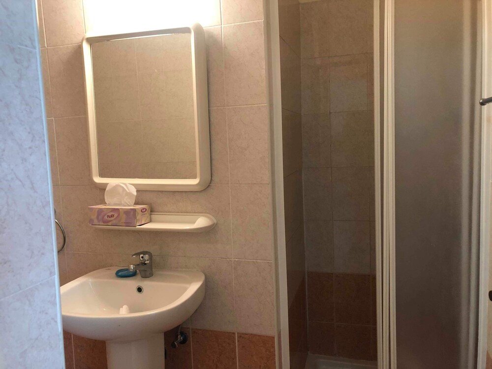 Ларнака: 1 Bedroom Apartment near Beach