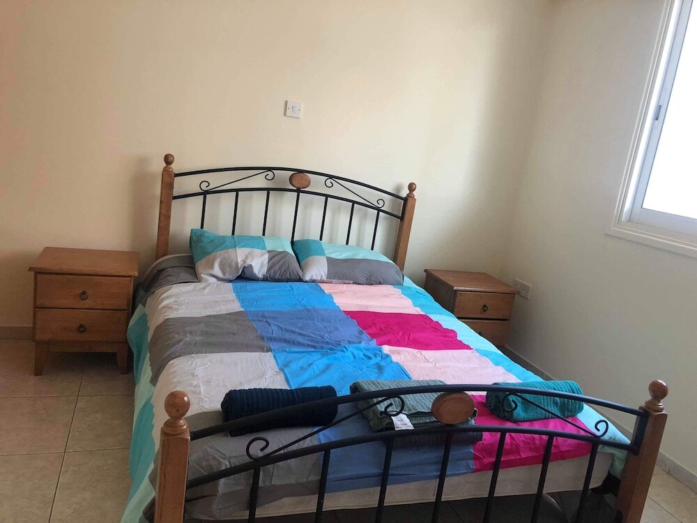 Ларнака: 1 Bedroom Apartment near Beach