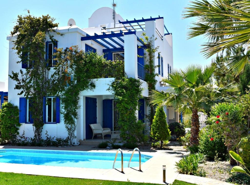 Полис Хрисохус: Latchi Beach Front Villa - Private Heated Pool - Amazing Uninterrupted Sea Views