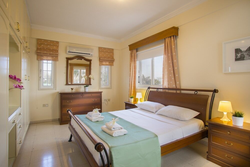 Айя-Напа: Villa Benetta