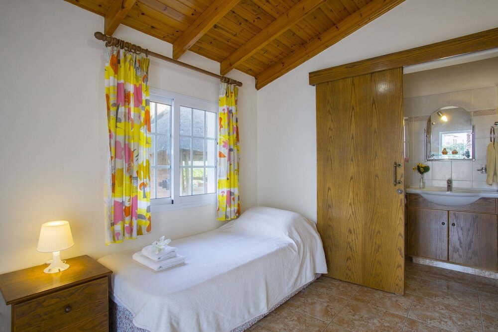 Айя-Напа: Villa Benetta