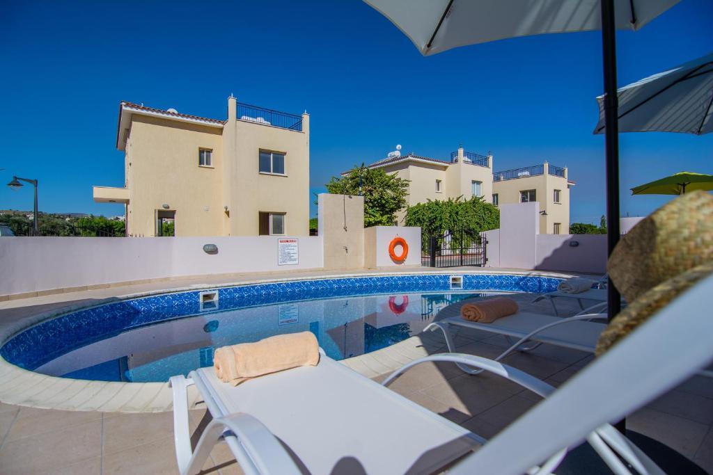 Полис Хрисохус: Green Valley Villa V8, Walking Distance To Polis