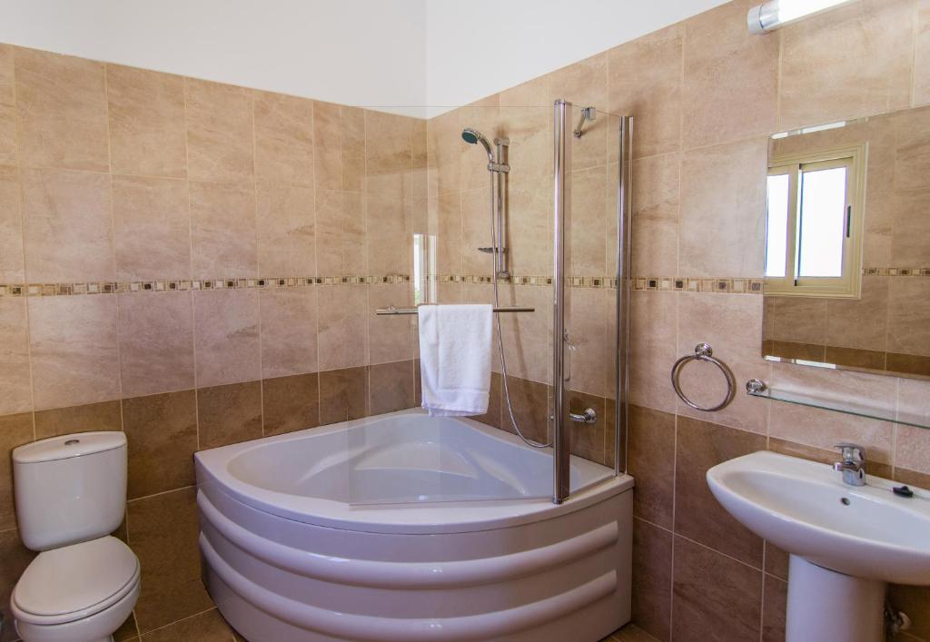 Полис Хрисохус: Green Valley Villa V8, Walking Distance To Polis