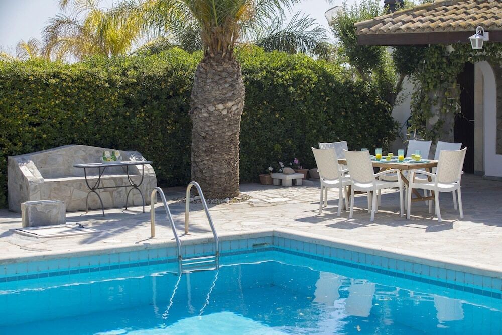 Протарас: Mazeri in Protaras With 5 Bedrooms and 4 Bathrooms