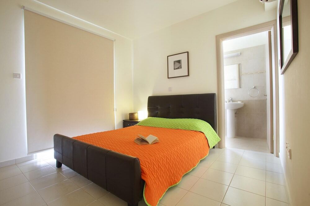 Протарас: Clover in Famagusta