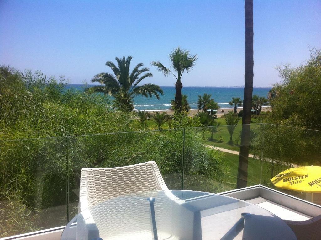 Ларнака: Sandy Beach Apt 26