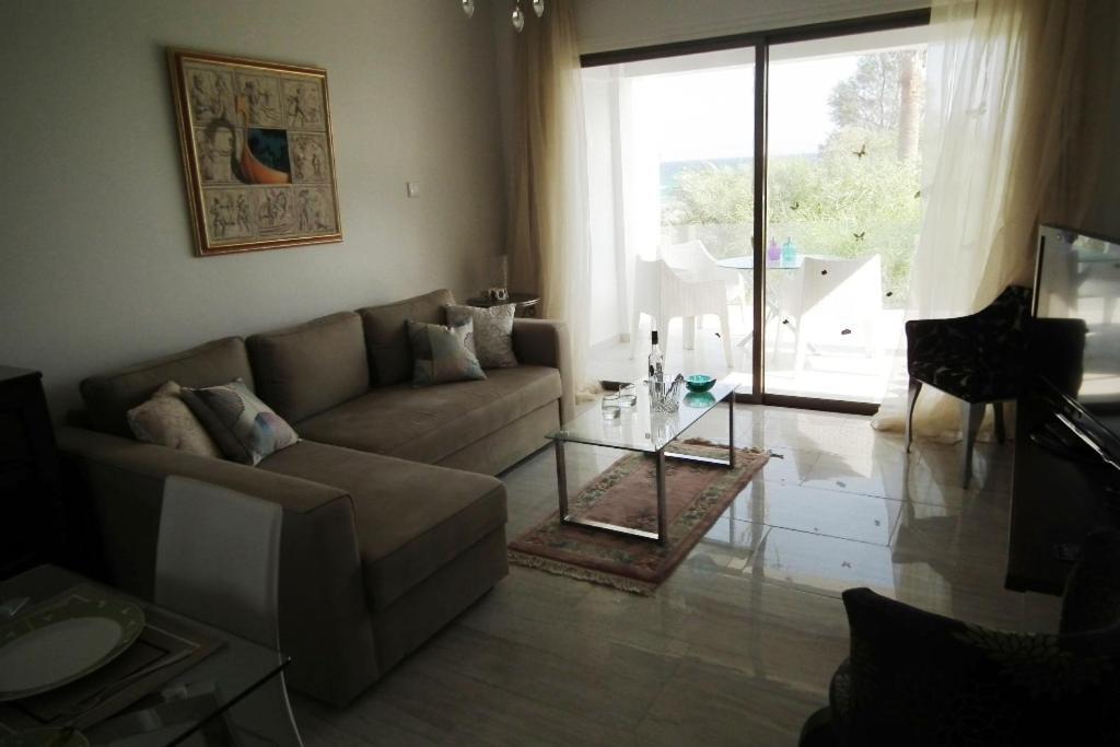 Ларнака: Sandy Beach Apt 26
