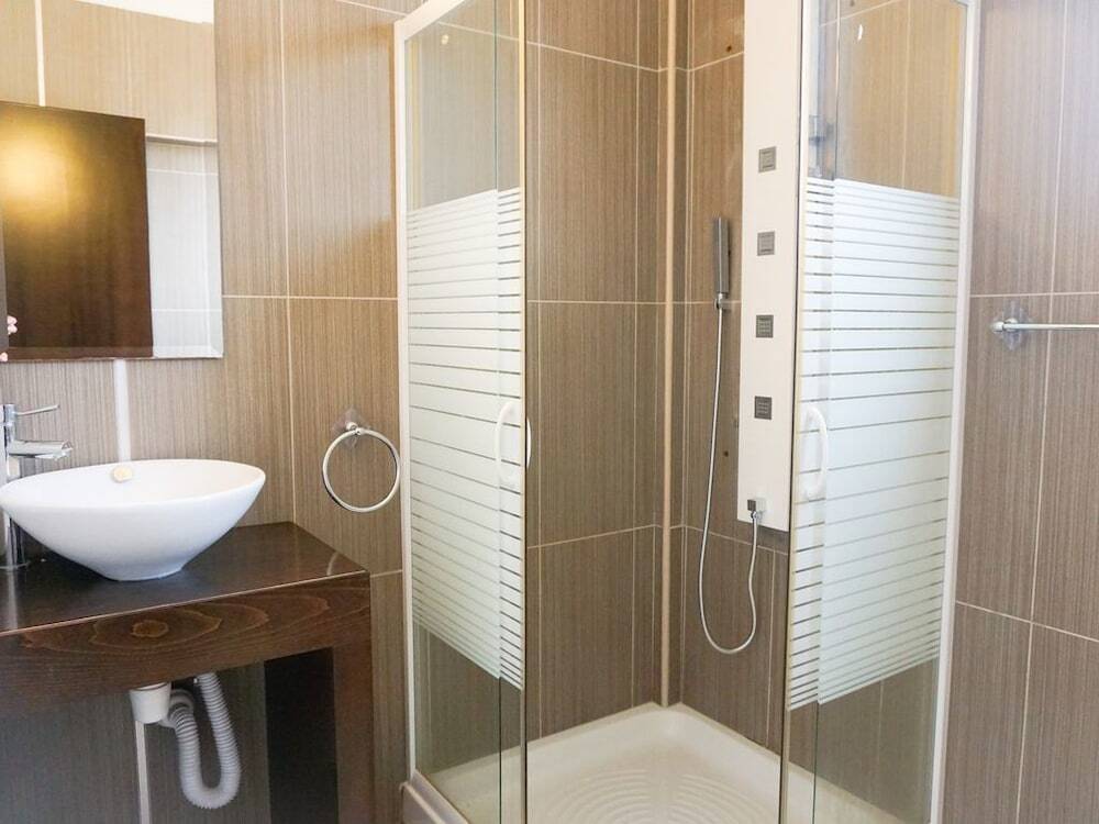 Протарас: Beach Front Bella Vista - Superb Villa 10 Min Walk To Fig Tree Bay