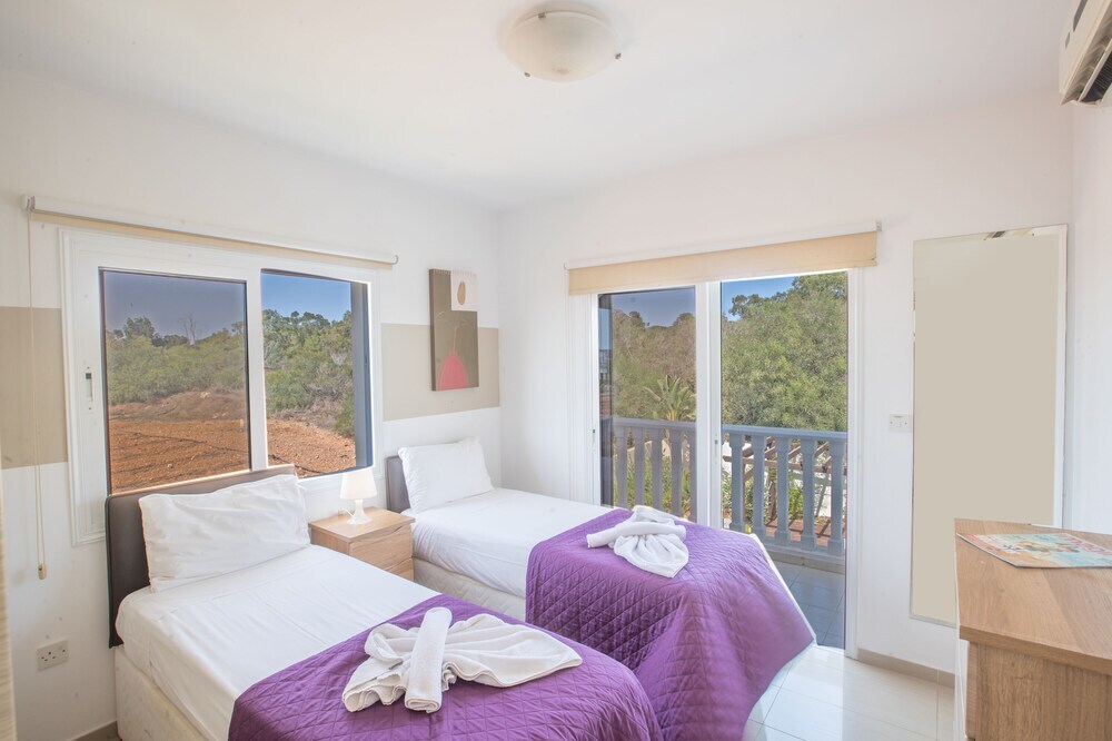 Айя-Напа: Villa Josie, Modern 3Bdr Ayia Napa Villa With Pool
