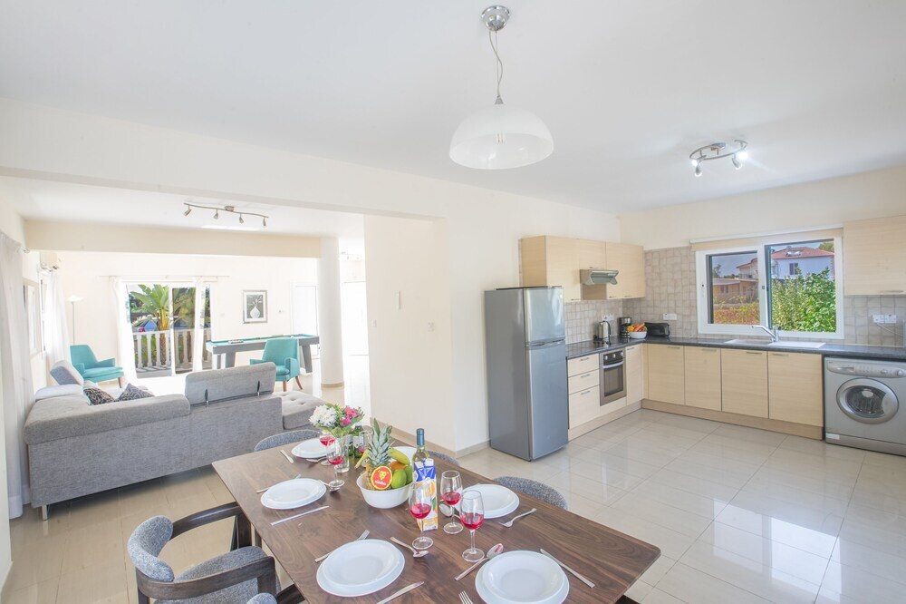 Айя-Напа: Villa Josie, Modern 3Bdr Ayia Napa Villa With Pool