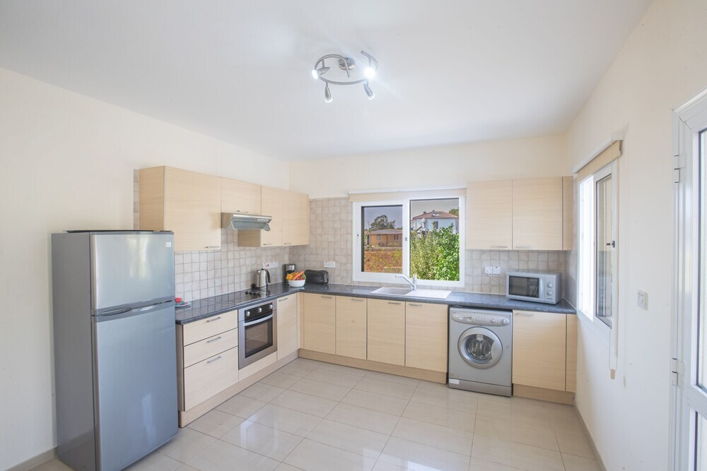 Villa Josie, Modern 3Bdr Ayia Napa Villa With Pool — фото 4