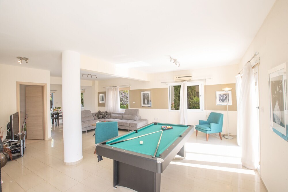 Айя-Напа: Villa Josie, Modern 3Bdr Ayia Napa Villa With Pool