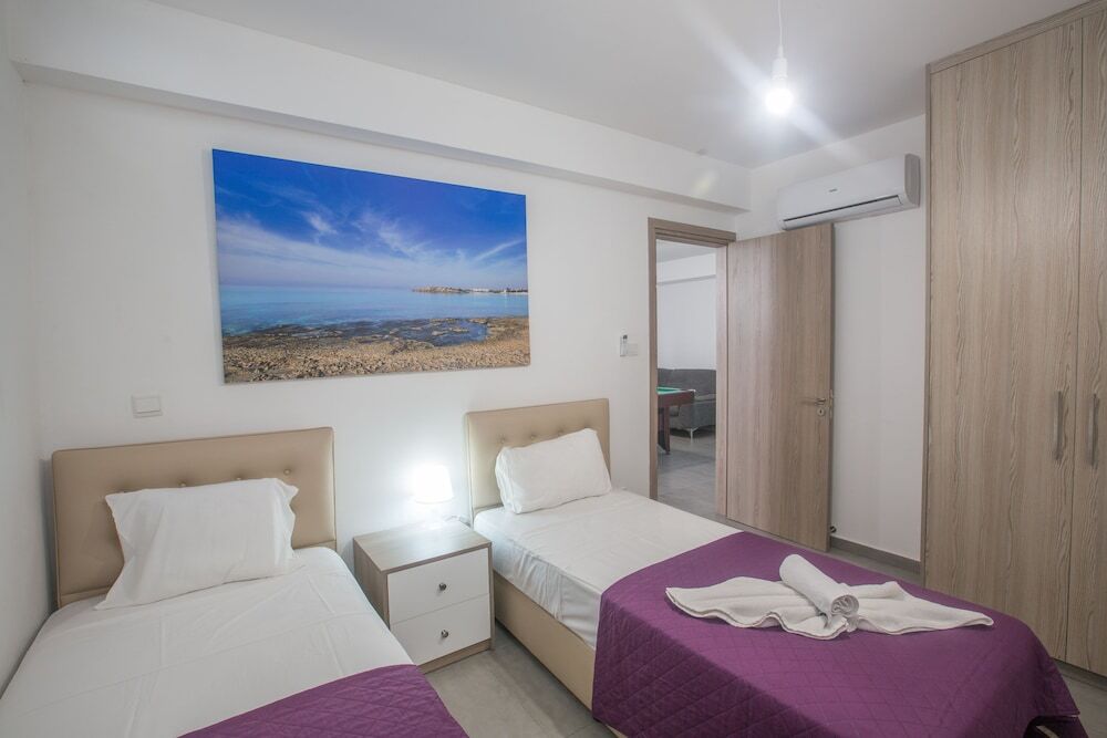 Villa Prpo490a, Stunning 5bdr Protaras Villa With Pool, Close to the Beach — фото 3