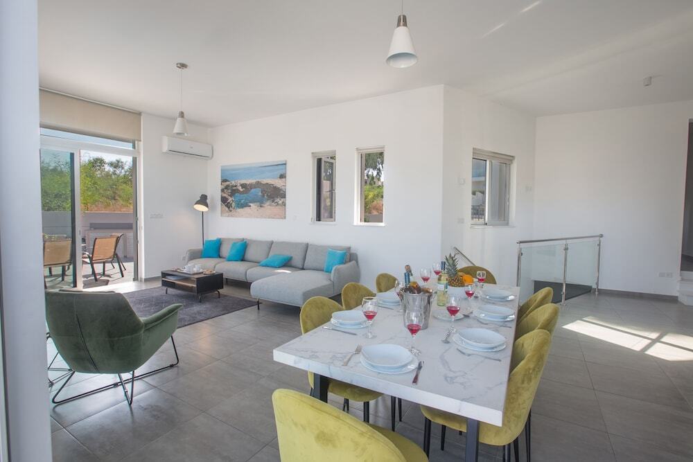Villa Prpo490a, Stunning 5bdr Protaras Villa With Pool, Close to the Beach — фото 4
