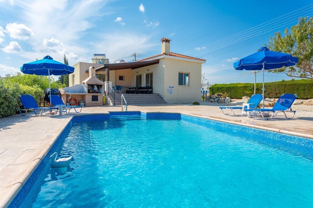 Полис Хрисохус: Villa Prodromos Large Private Pool Walk to Beach Sea Views A C Wifi Eco-friendly - 1924