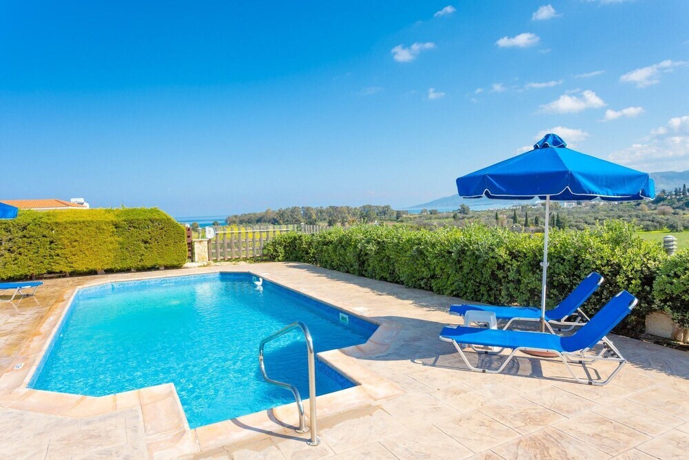 Полис Хрисохус: Villa Prodromos Large Private Pool Walk to Beach Sea Views A C Wifi Eco-friendly - 1924