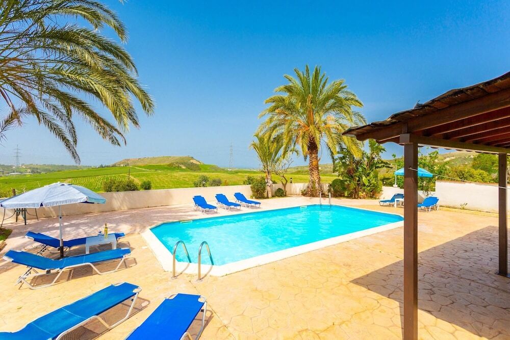 Стени: Villa Noni Large Private Pool A C Wifi - 1967
