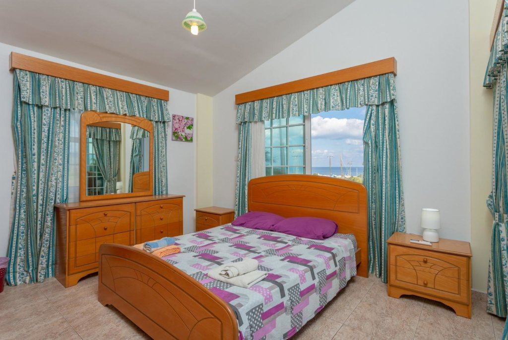 Villa Iliada Large Private Pool Walk to Beach A C Wifi Car Not Required - 2143 — фото 3