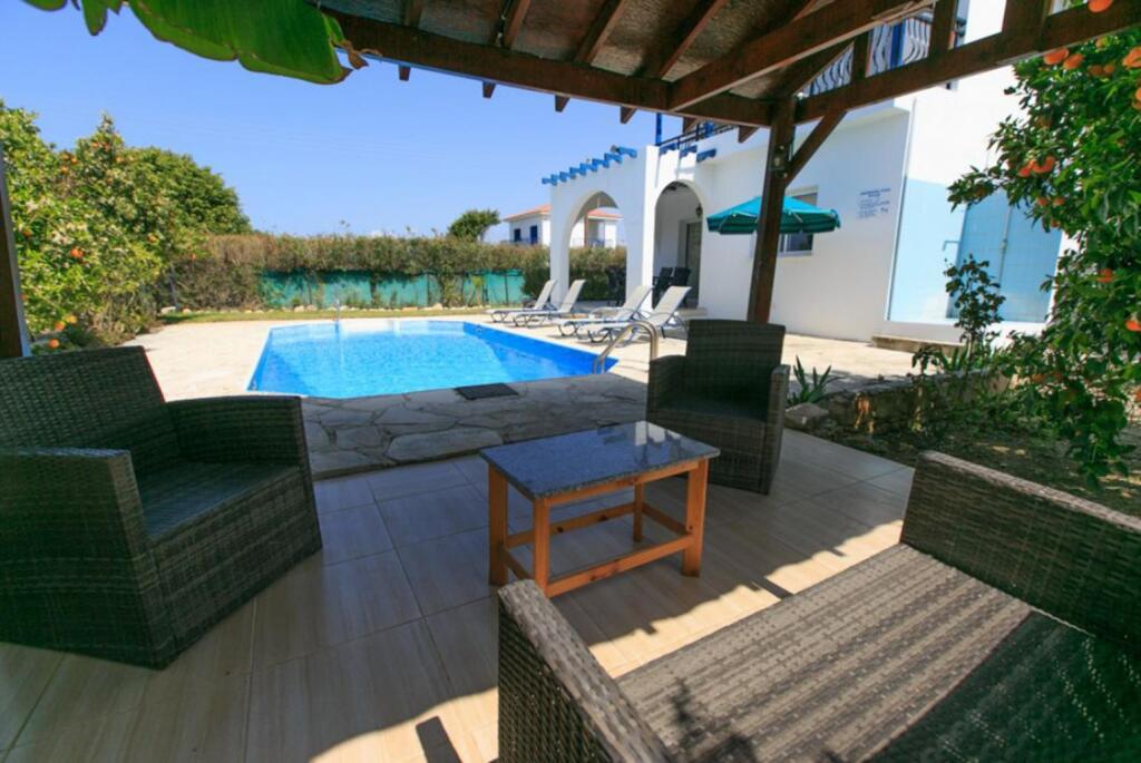 Полис Хрисохус: Sun Beach Villa Large Private Pool Walk to Beach A C Wifi Car Not Required - 2145