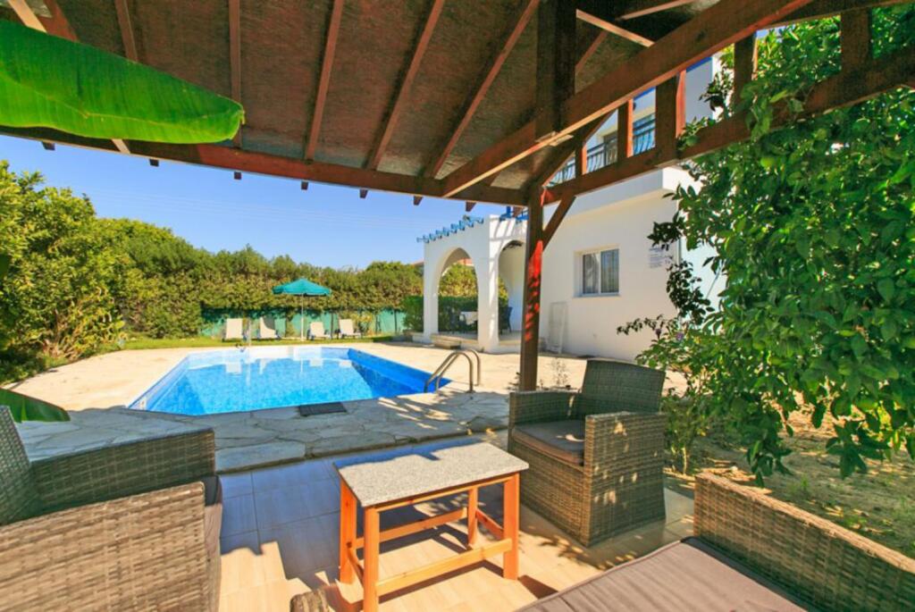 Полис Хрисохус: Sun Beach Villa Large Private Pool Walk to Beach A C Wifi Car Not Required - 2145