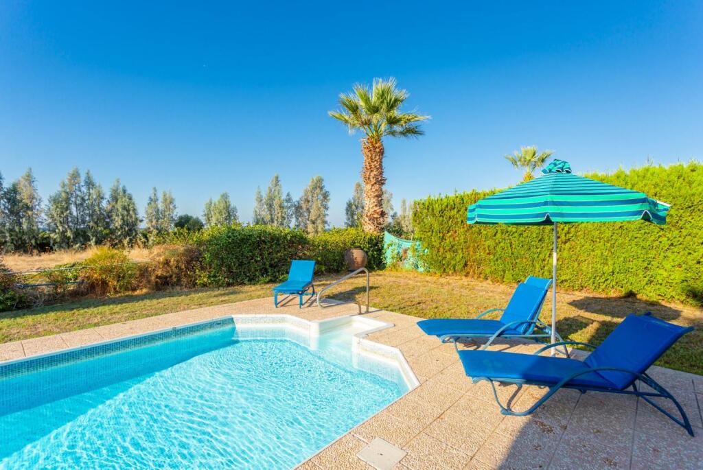 Полис Хрисохус: Argaka Sun Villa Ena Large Private Pool Walk to Beach Sea Views A C Wifi - 2146