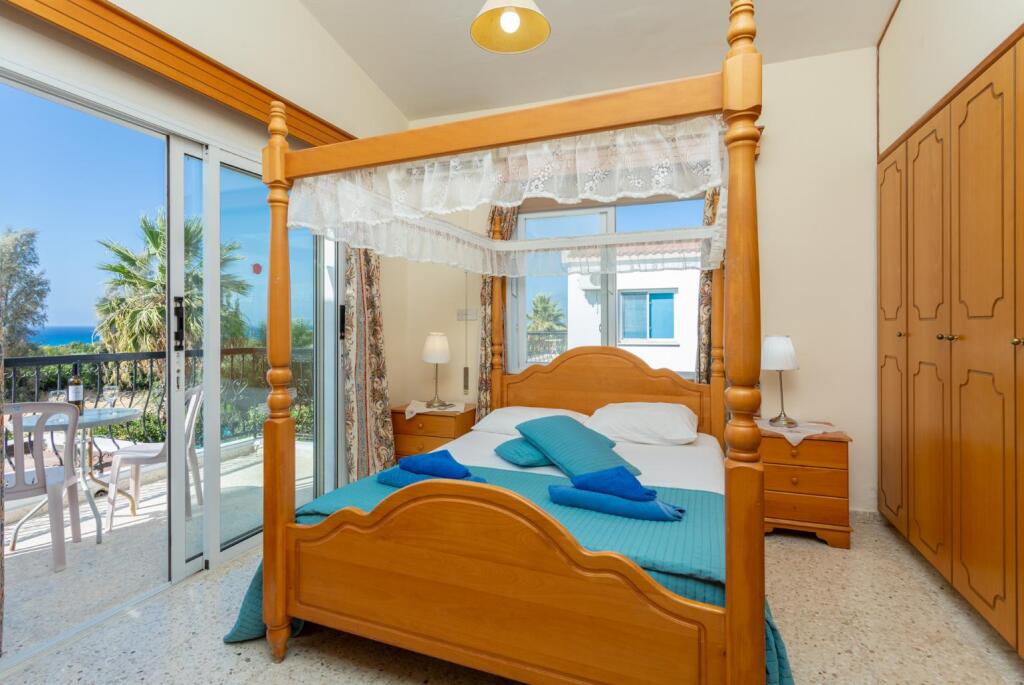 Полис Хрисохус: Argaka Sun Villa Thio Large Private Pool Walk to Beach Sea Views A C Wifi - 2147
