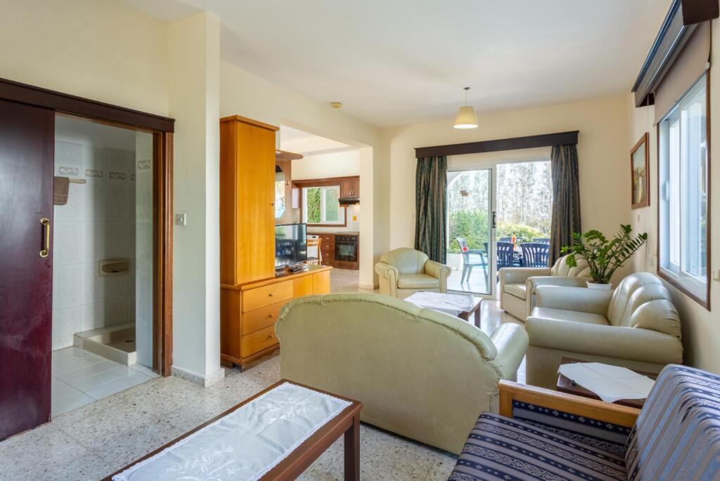 Полис Хрисохус: Argaka Sun Villa Thio Large Private Pool Walk to Beach Sea Views A C Wifi - 2147